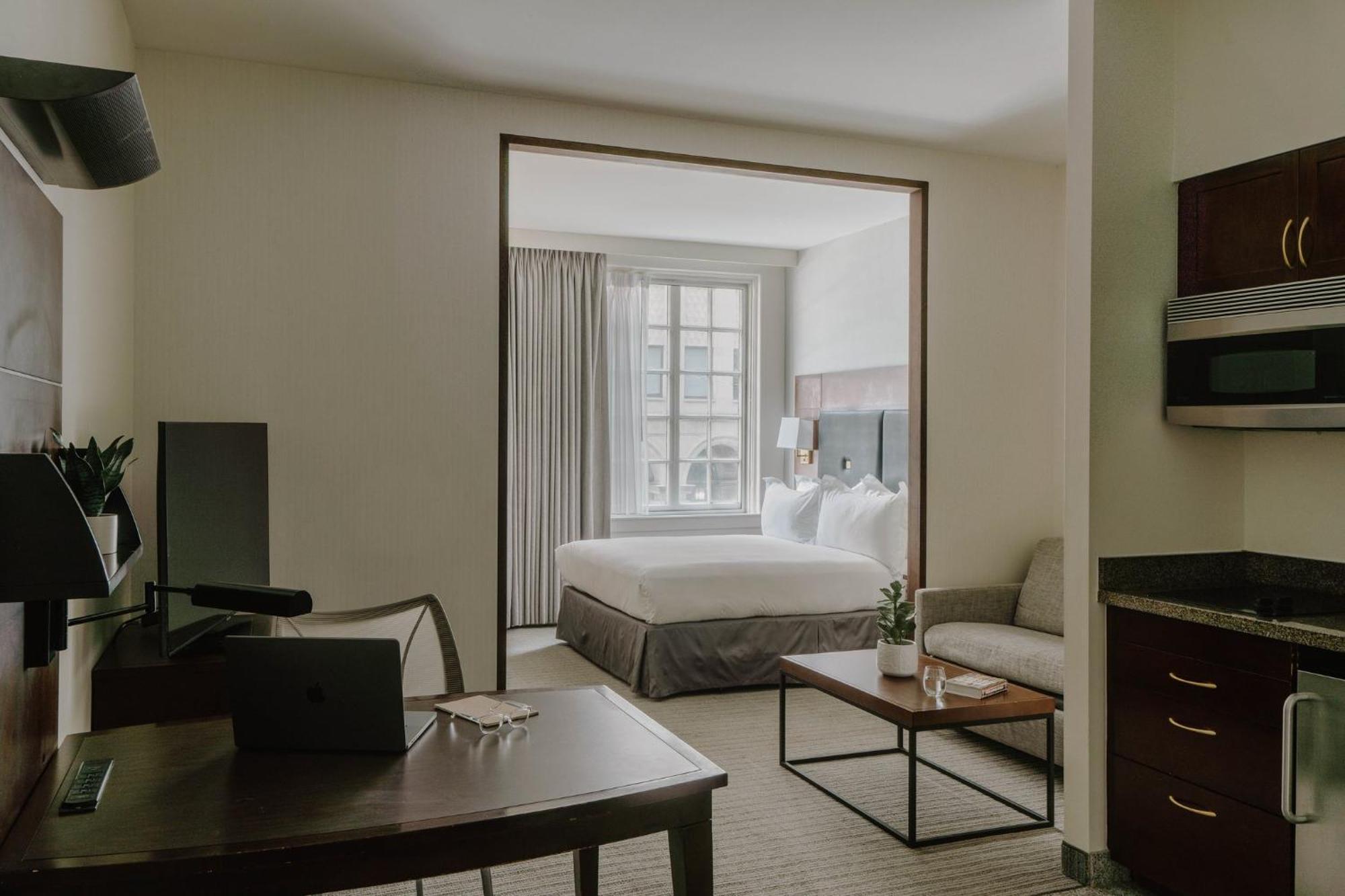 Club Quarters Hotel Downtown, Хьюстон Экстерьер фото