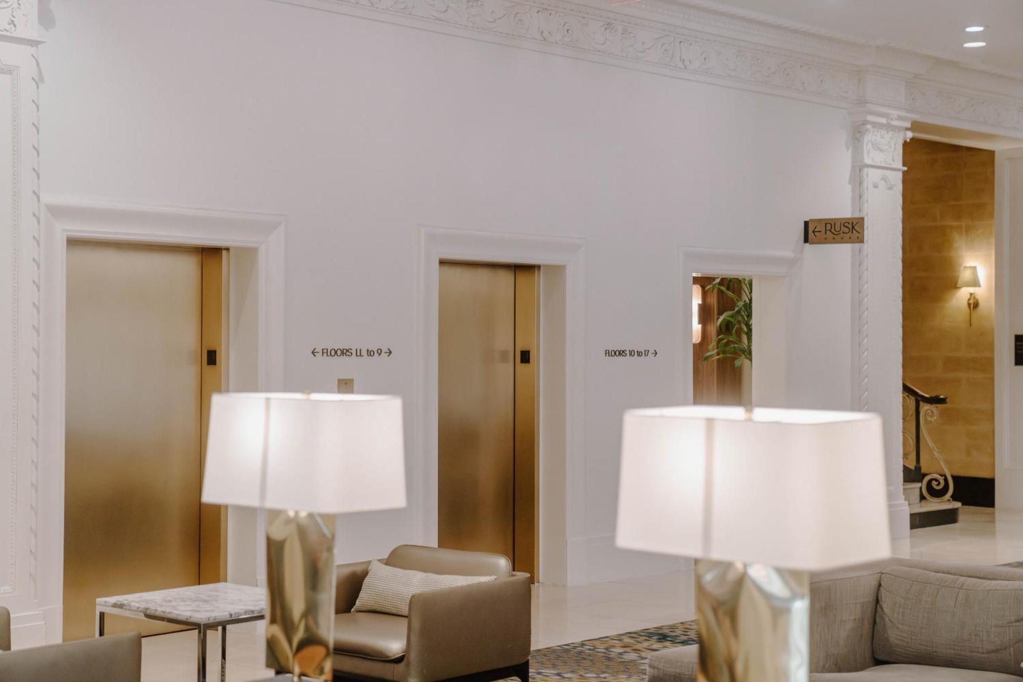 Club Quarters Hotel Downtown, Хьюстон Экстерьер фото