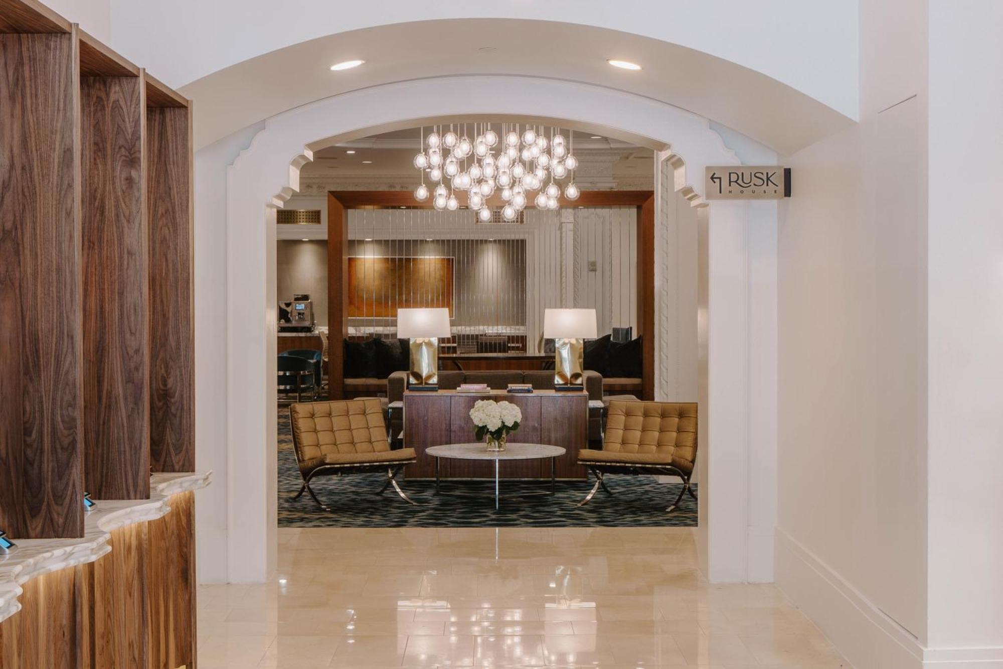Club Quarters Hotel Downtown, Хьюстон Экстерьер фото