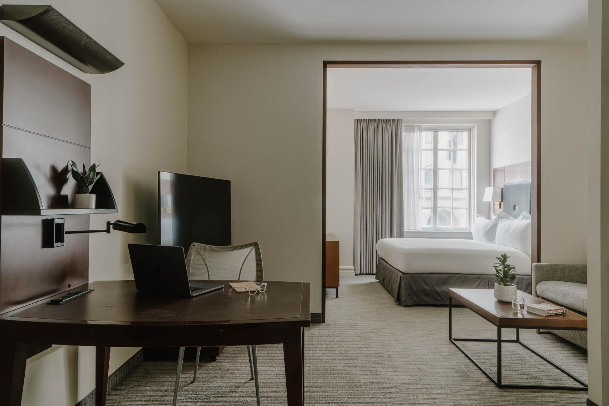 Club Quarters Hotel Downtown, Хьюстон Экстерьер фото
