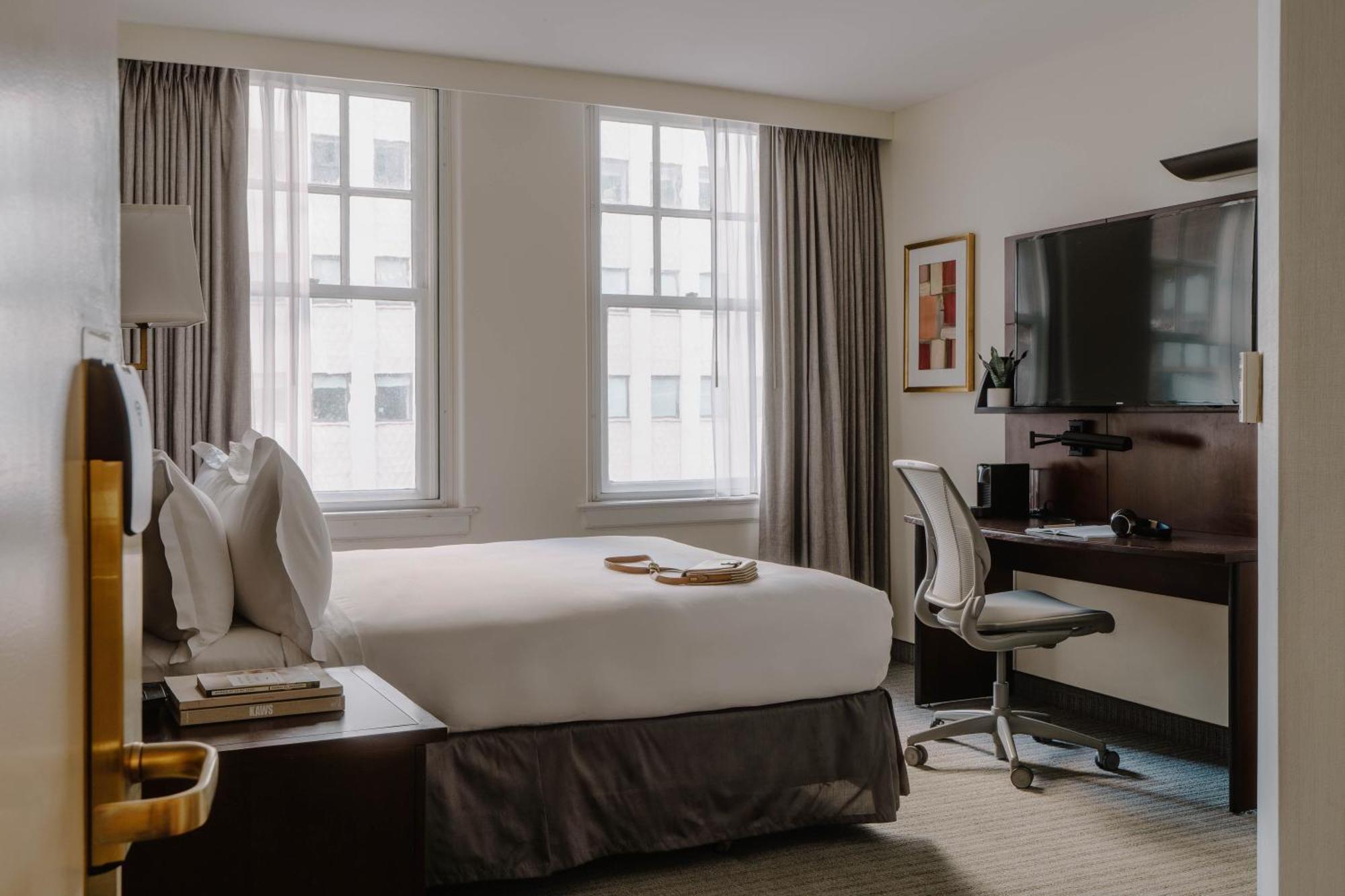 Club Quarters Hotel Downtown, Хьюстон Экстерьер фото