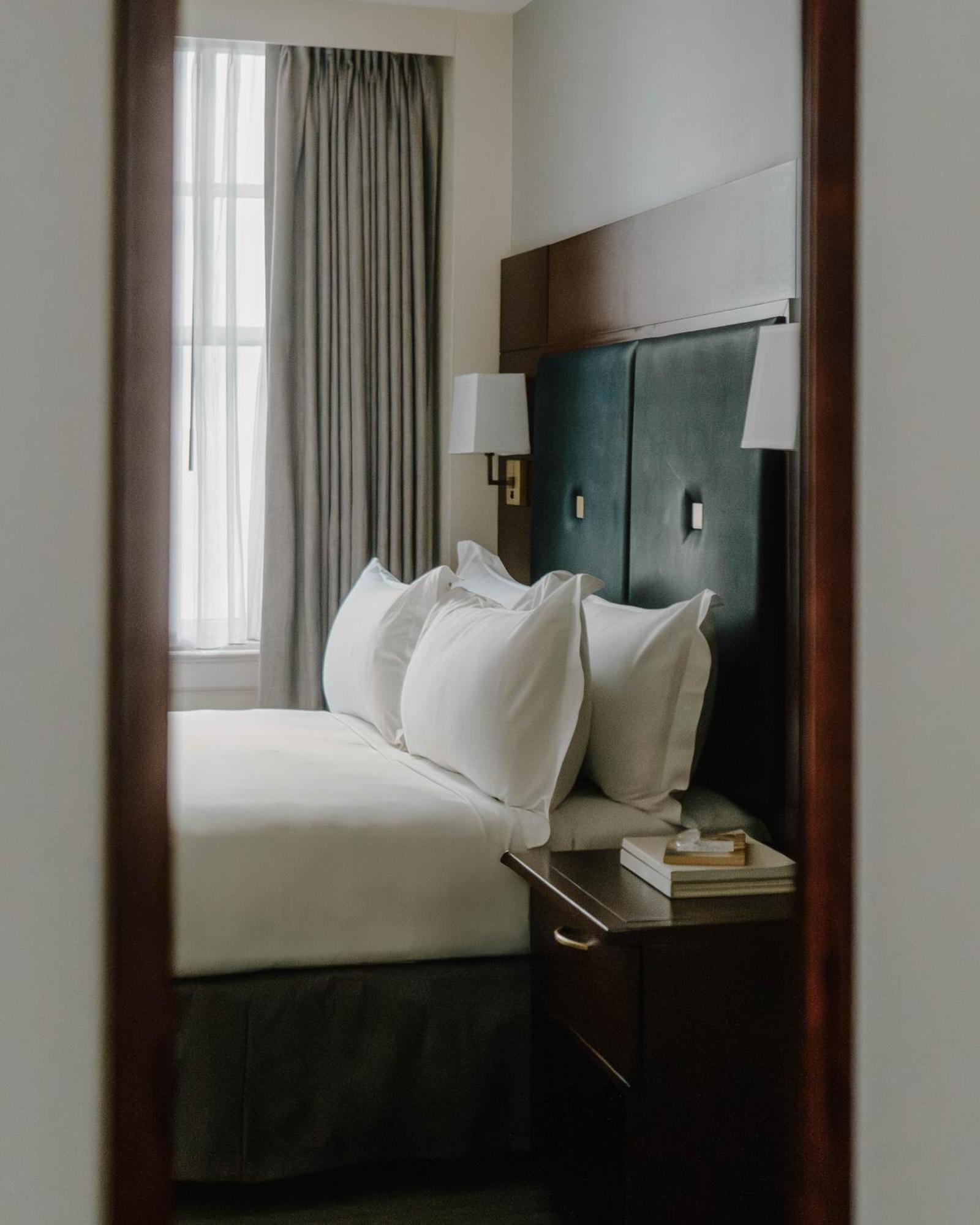 Club Quarters Hotel Downtown, Хьюстон Экстерьер фото